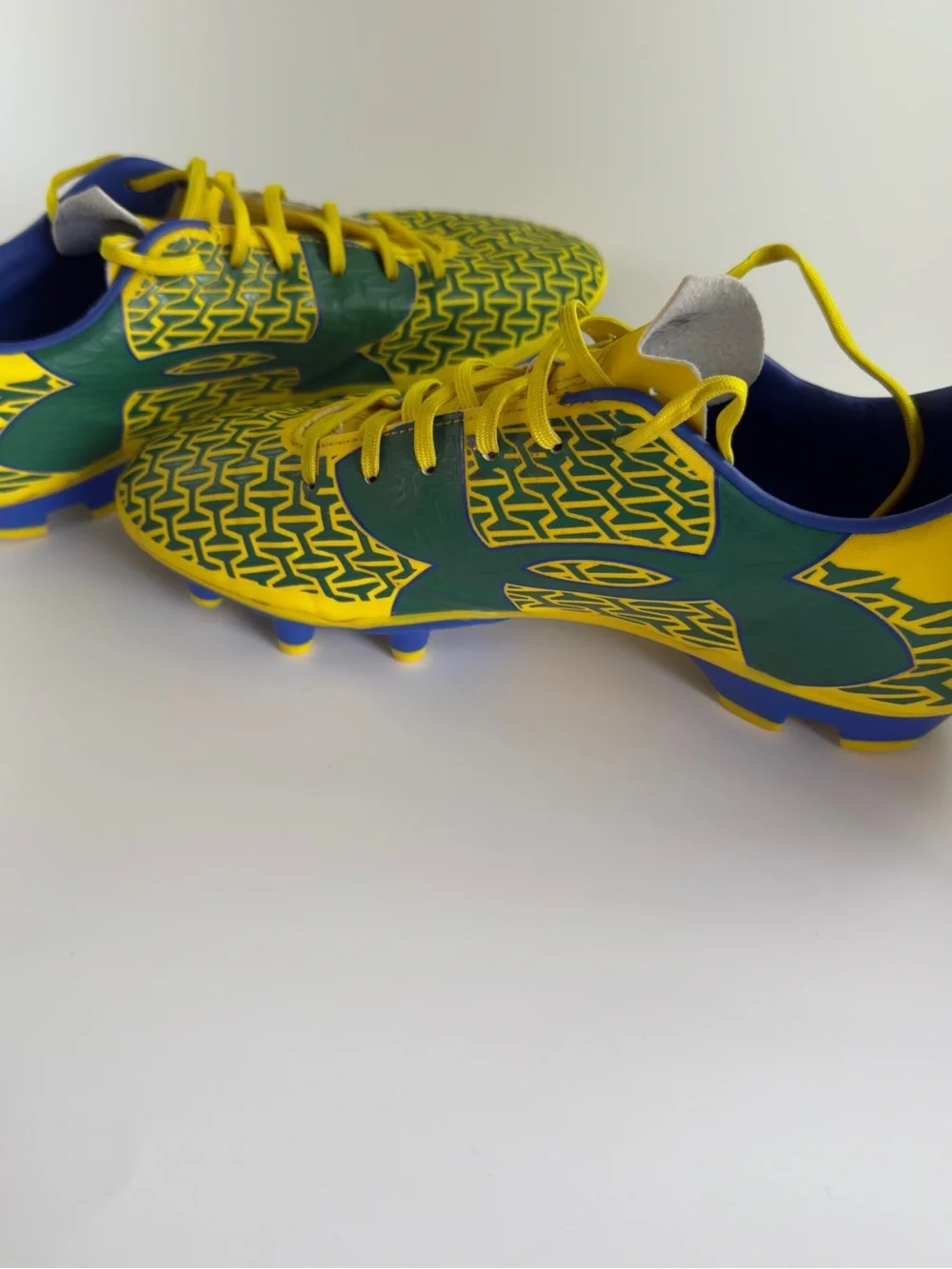 Under Armour Blue and Yellow Athletic Shoe